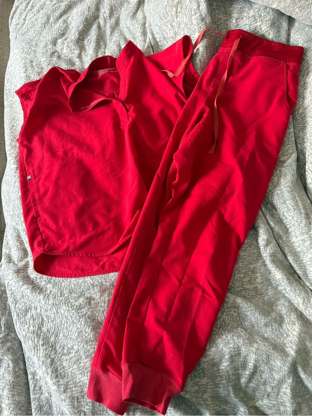 Figs red set Rafaela and Zamora size large